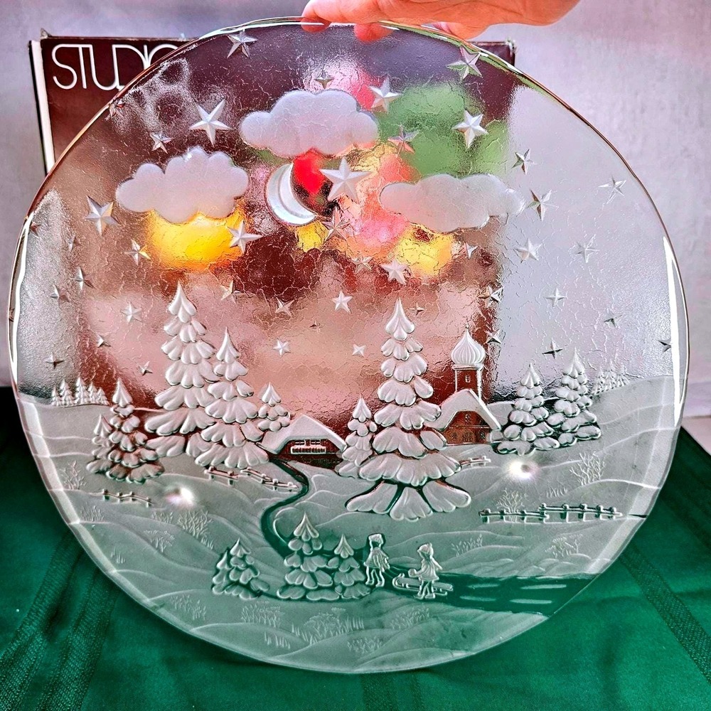 Studio Nova Winterland Cake Plate‎ 15 Inch Frosted Glass Christmas Platter